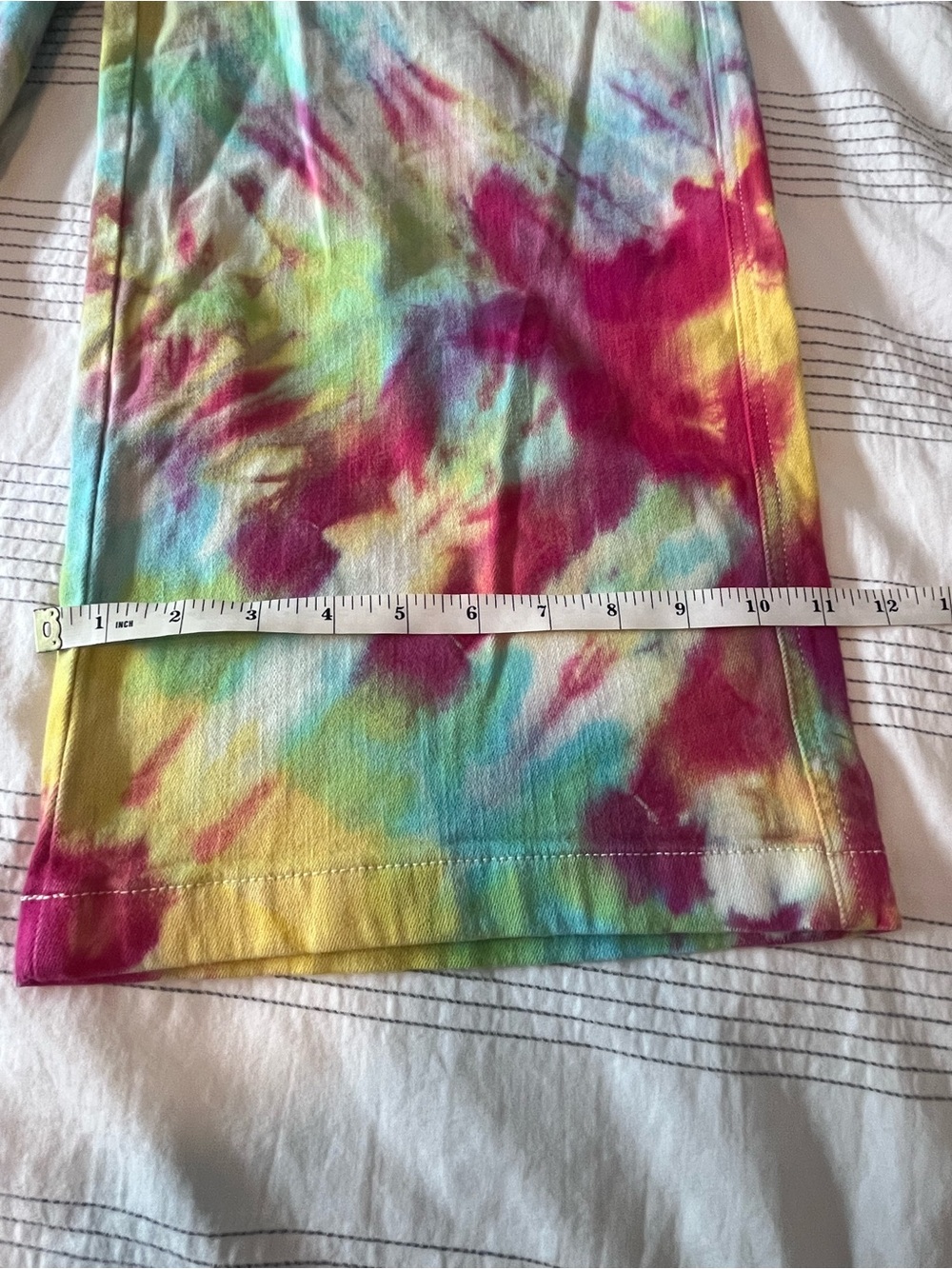 Universal Thread Tie-Dye Jeans in Pink, Purple & Aqua - Picture 4 of 7